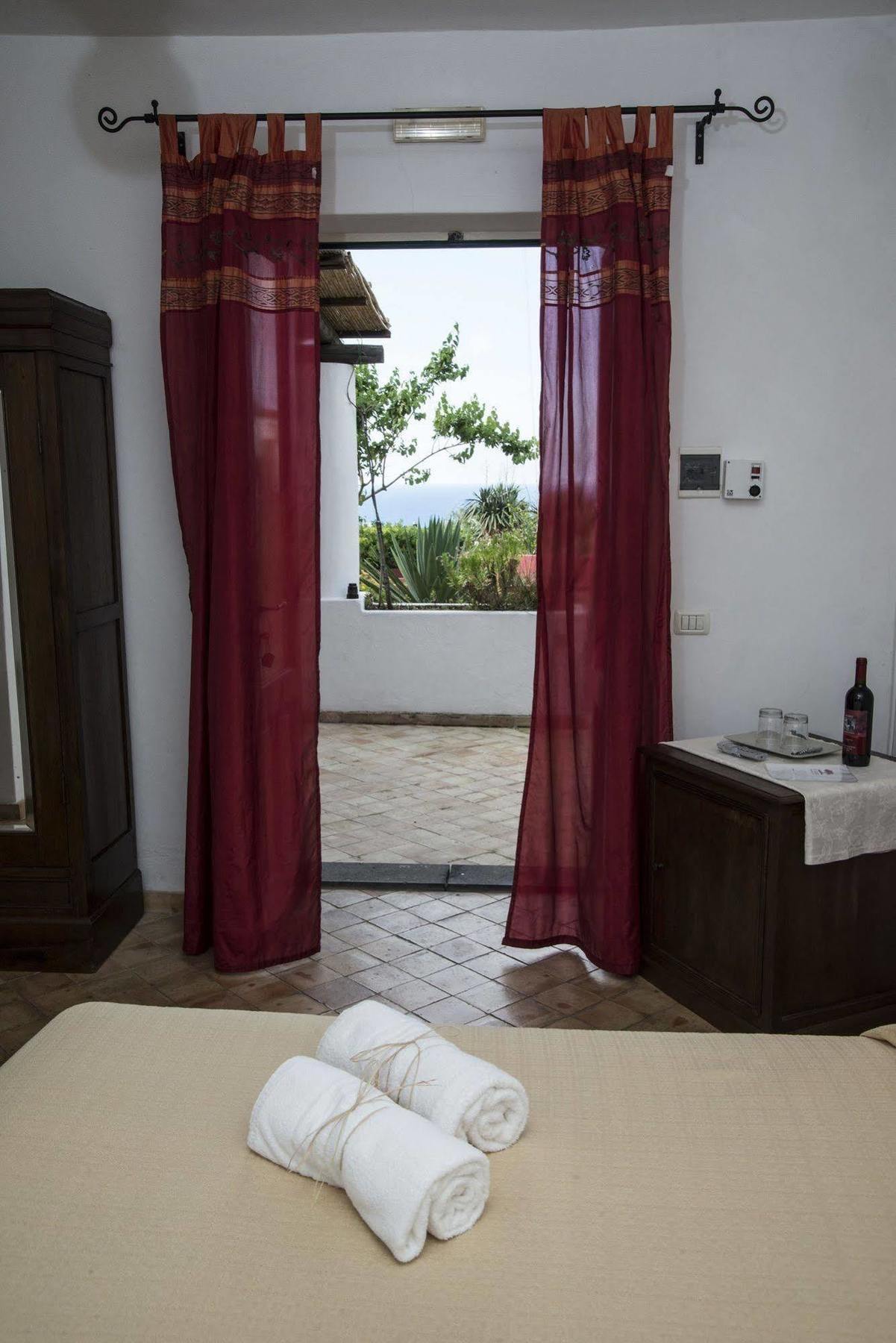 Il Gelso Vacanze Malfa  Luaran gambar