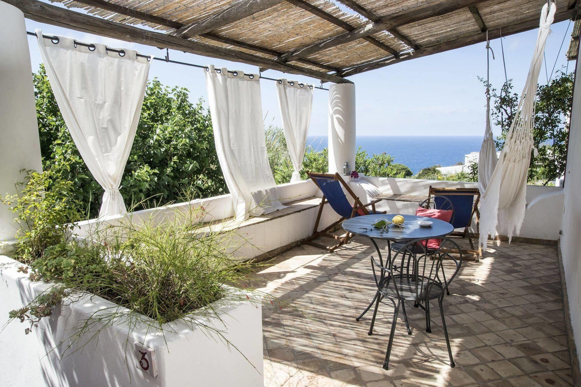 Il Gelso Vacanze Malfa  Luaran gambar