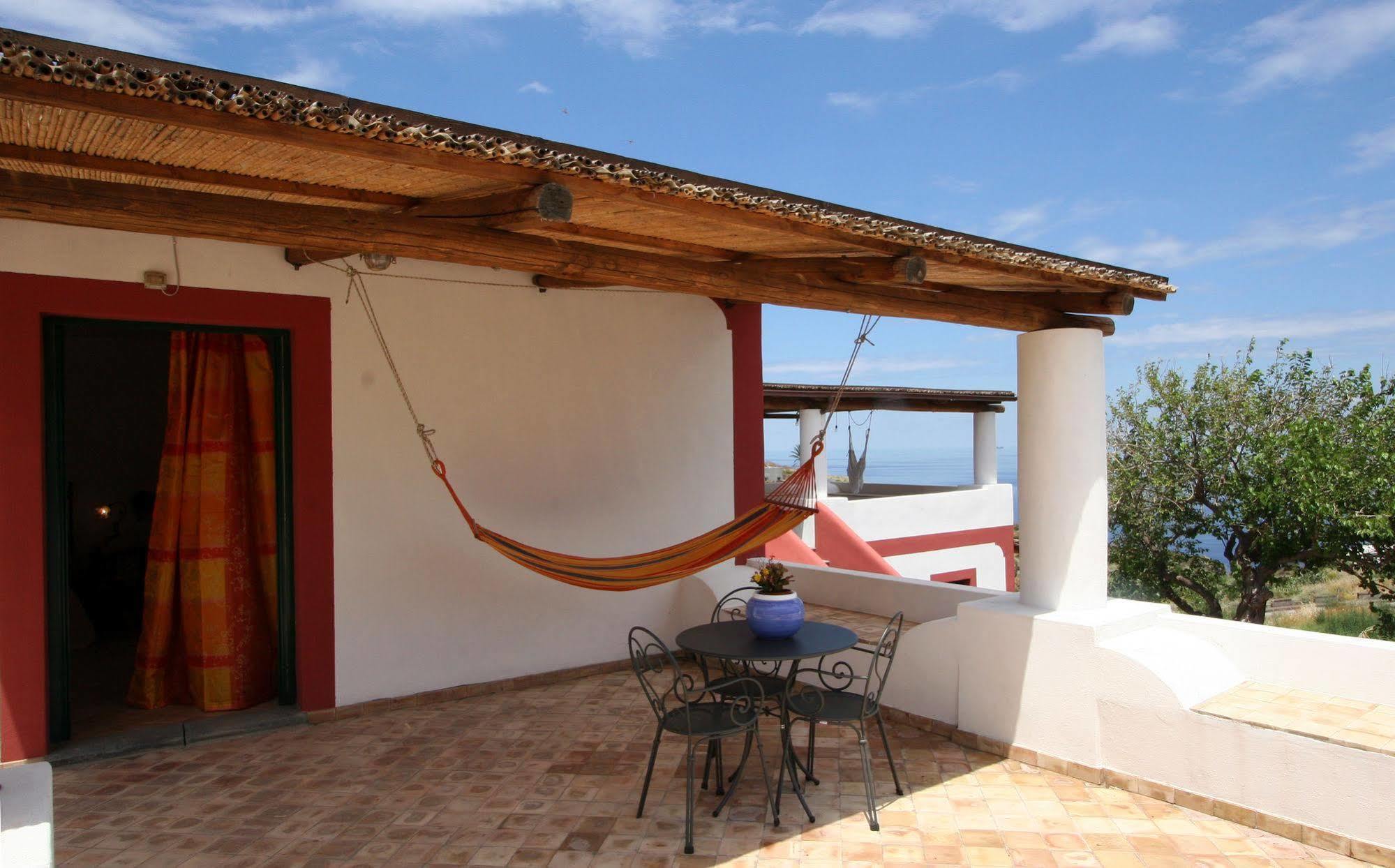 Il Gelso Vacanze Malfa  Luaran gambar